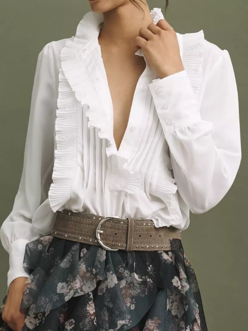 NWT Anthropologie White Ruffled Pleated Tuxedo Blouse Button Down Shirt Medium